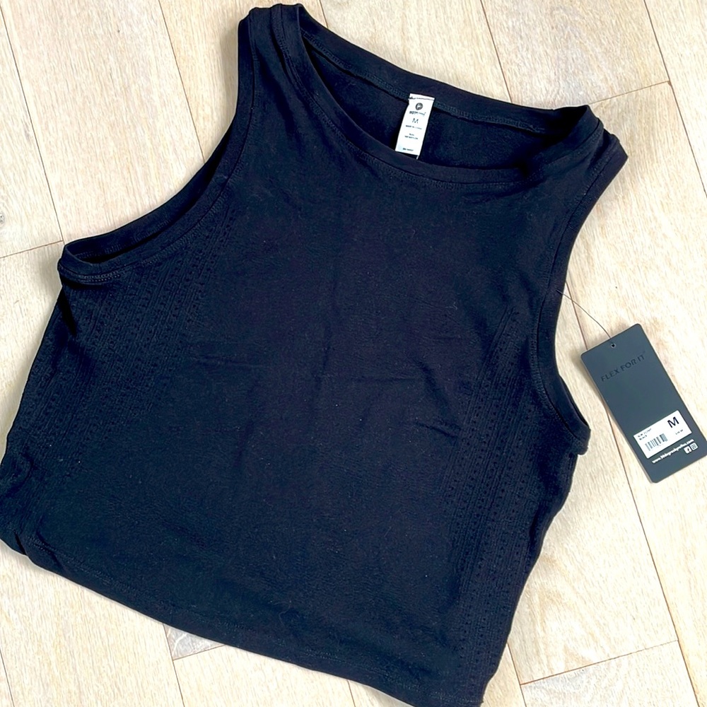 New with tags 90° black sleeveless top